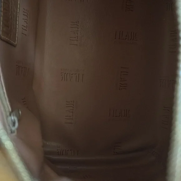 1’ Classe Alviero martini bag in good condition - Picture 6 of 9